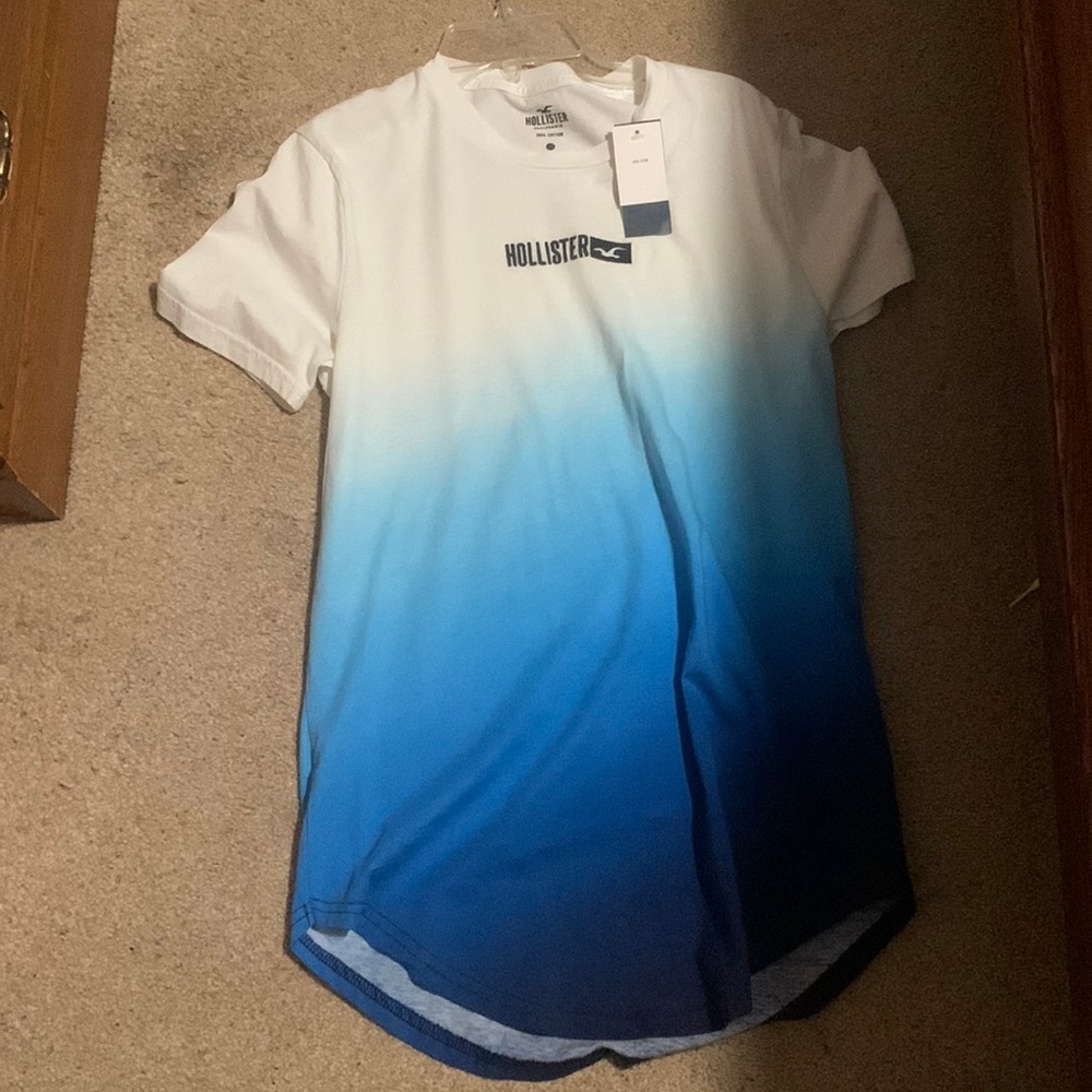 Mens Hollister t shirt size xtra small
